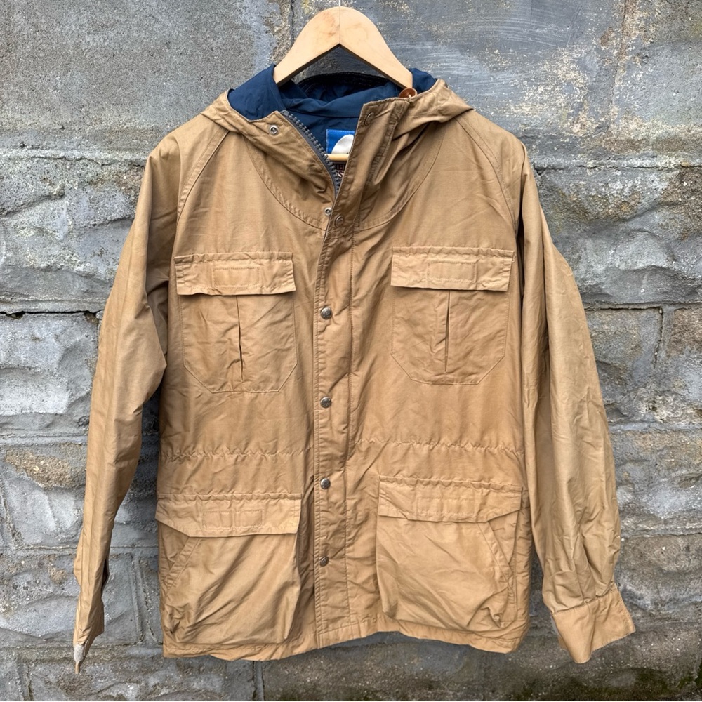 Vintage Sierra Designs 60/40 Parka Tan L USA Made 20 Years